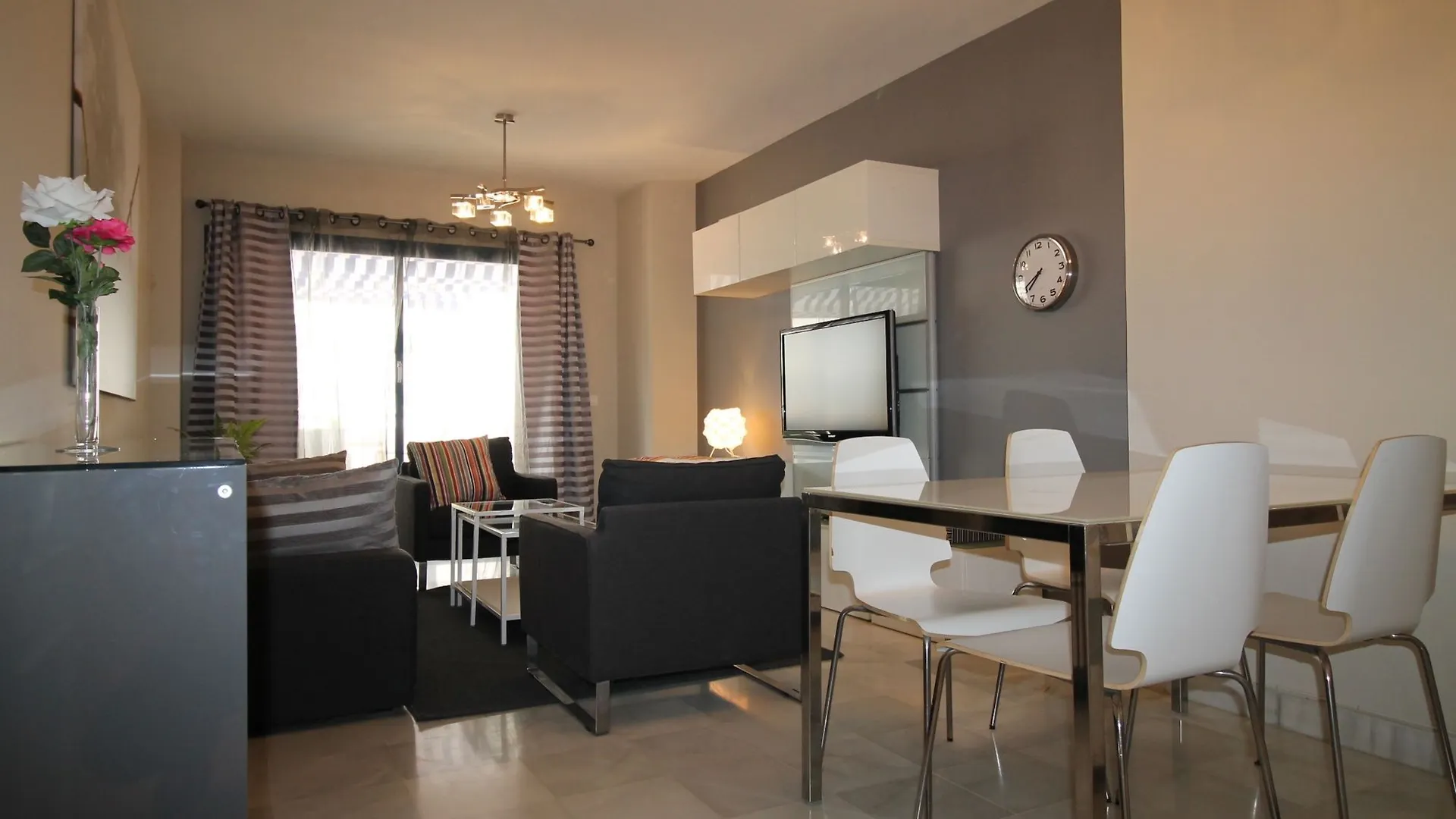 Lägenhet Apartamento Parquesol Marbella Playa
